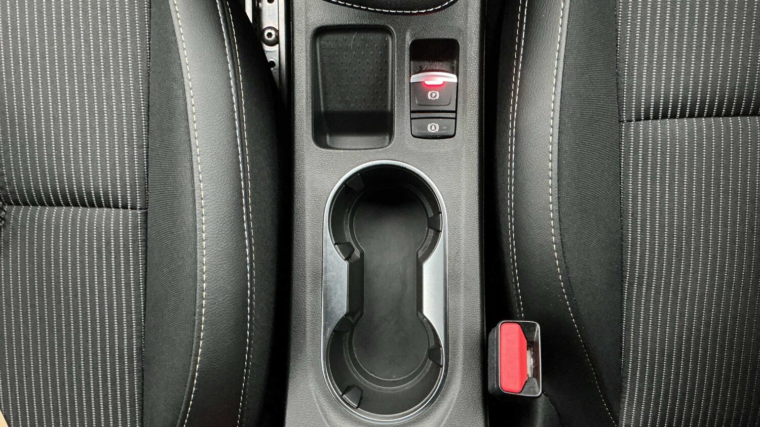 Used Renault Captur 2024 for sale - 77859332: Photo 20