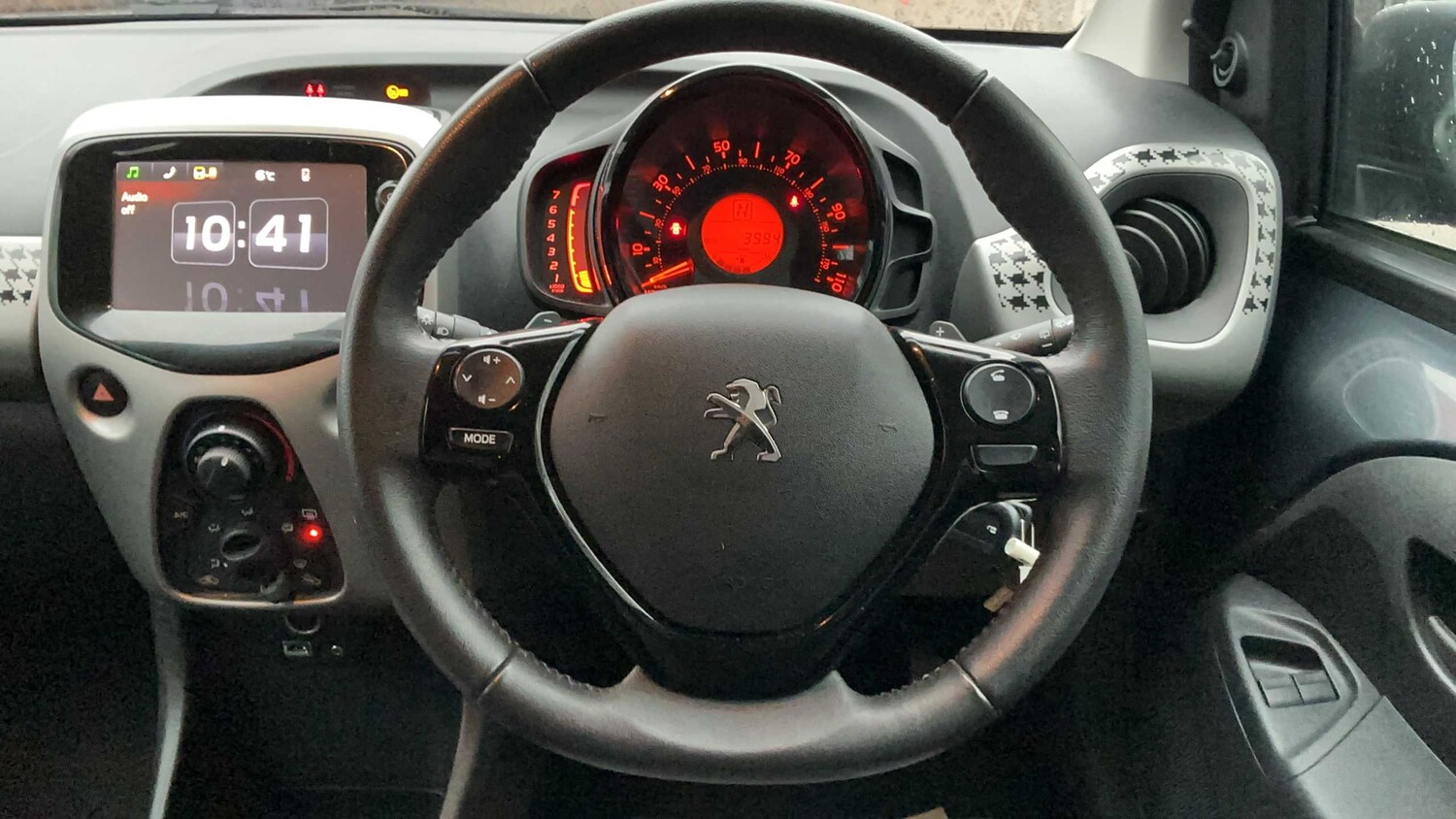 Used Peugeot 108 for sale - 77862672: Photo 11