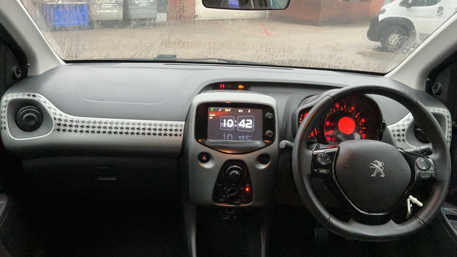 Used Peugeot 108 for sale - 77862672: Photo 12