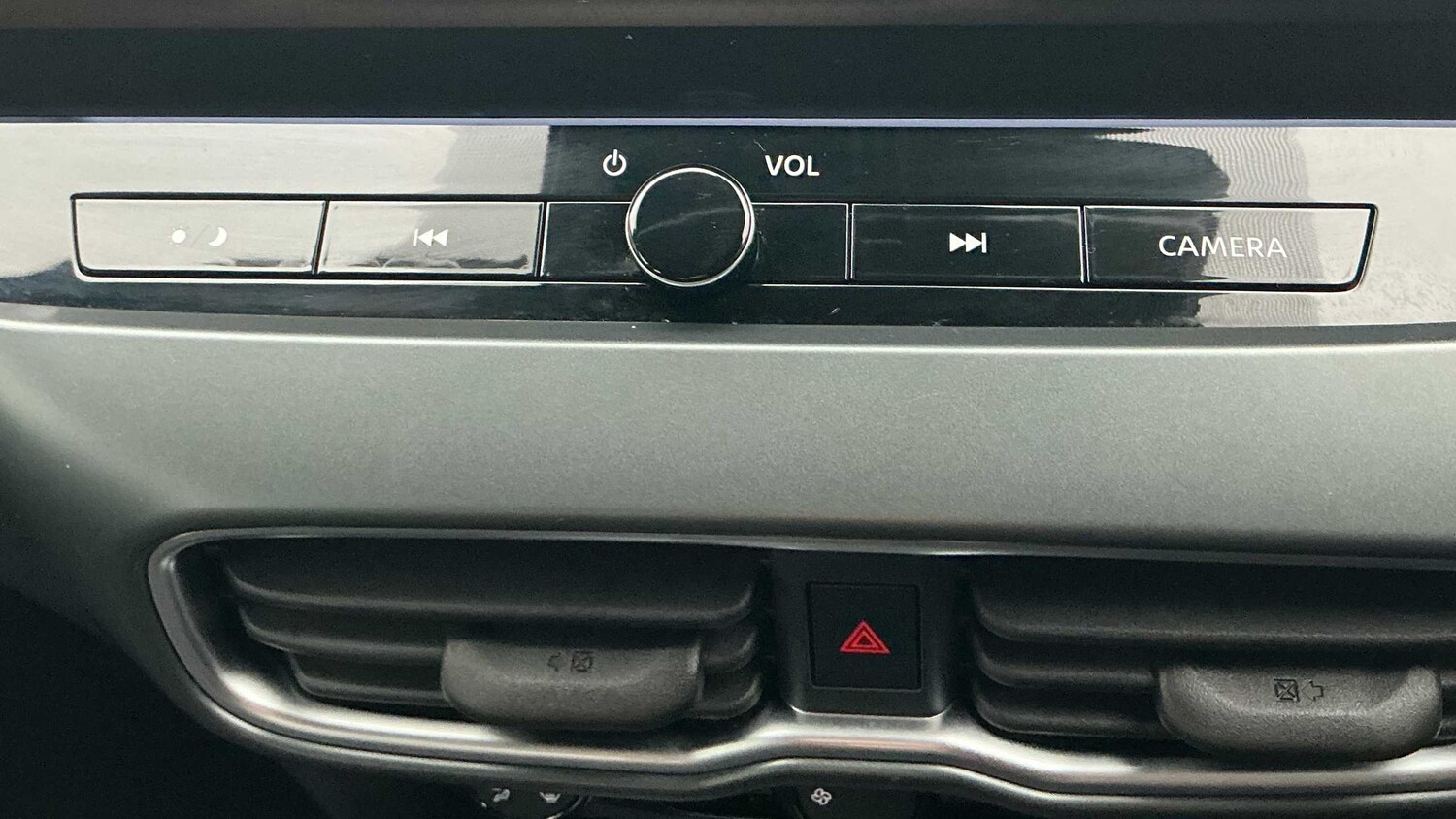 Used Nissan Juke for sale - 77858020: Photo 18