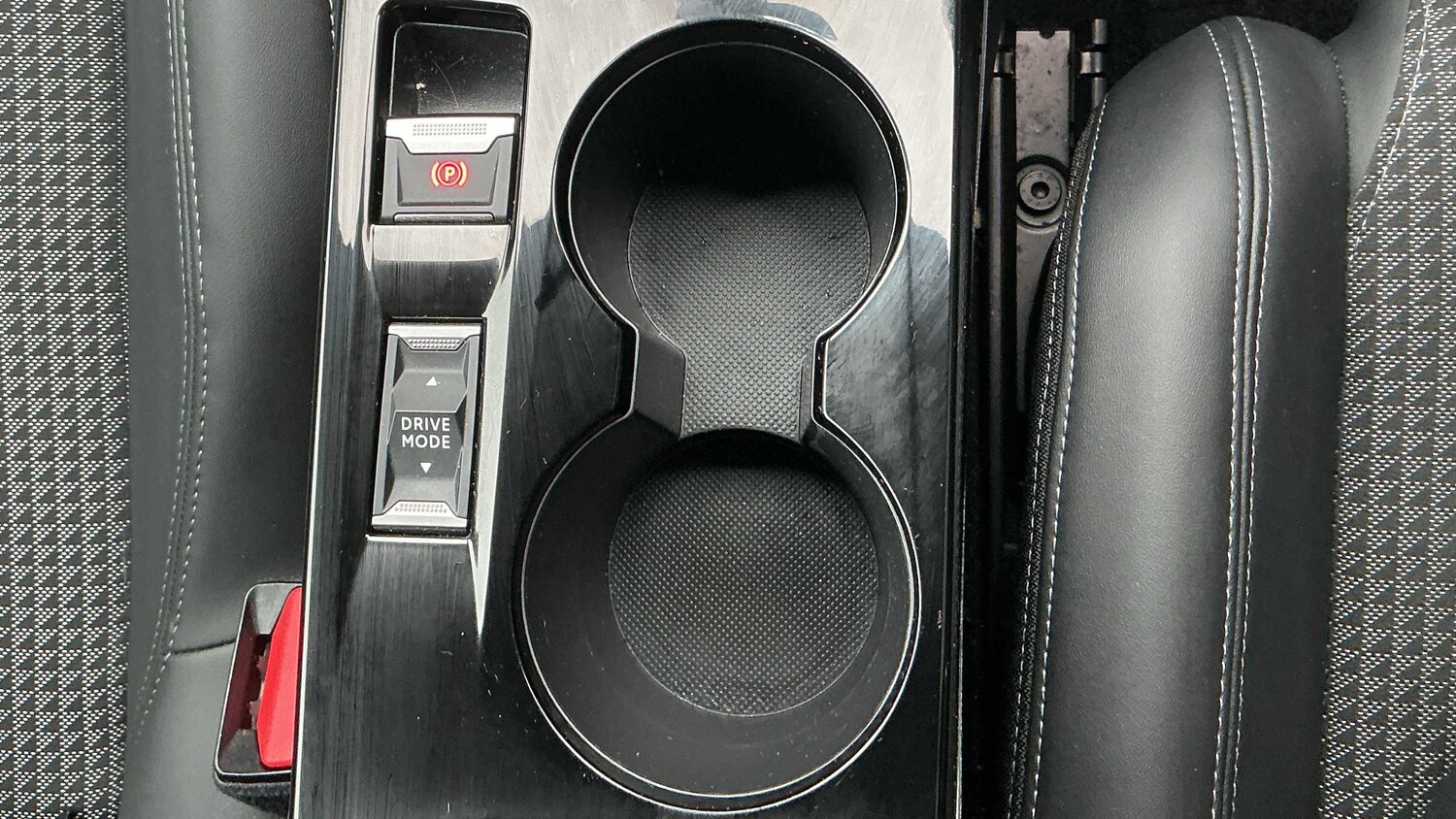 Used Peugeot 2008 for sale - 77858391: Photo 23