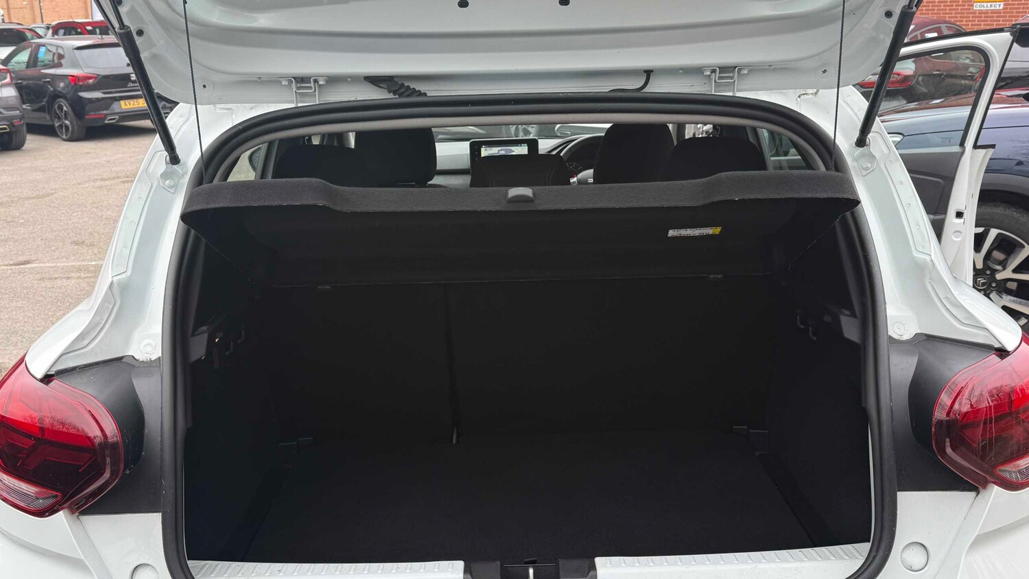 Used Dacia Sandero Stepway for sale - 77861239: Photo 26