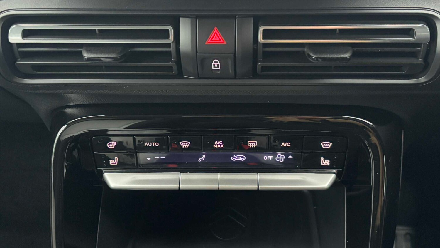 Used Citroen C3 Aircross for sale - 77862476: Photo 17