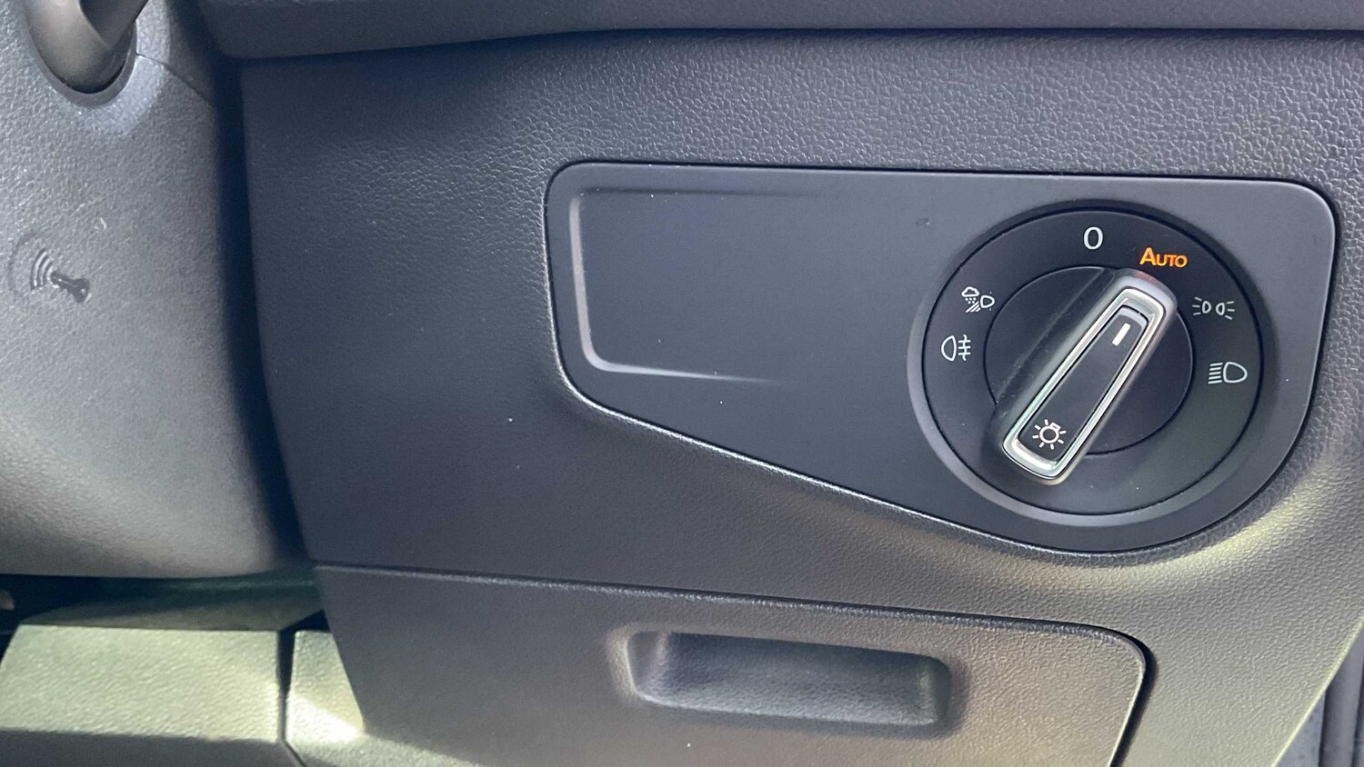 Used Volkswagen Tiguan for sale - 77858257: Photo 10