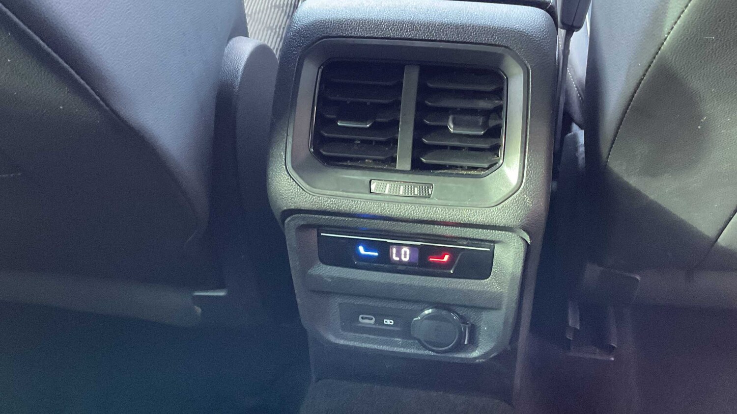 Used Volkswagen Tiguan for sale - 77858257: Photo 12