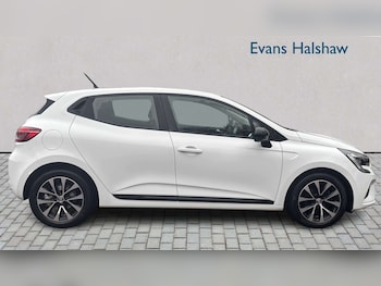 Used Renault Clio 2023 for sale - 78052115: Photo