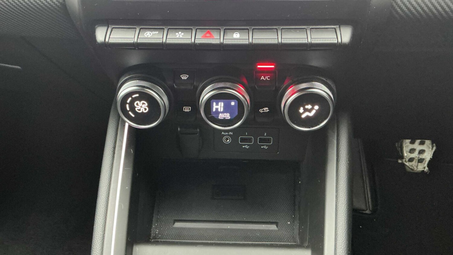 Used Renault Clio 2023 for sale - 77858684: Photo 17