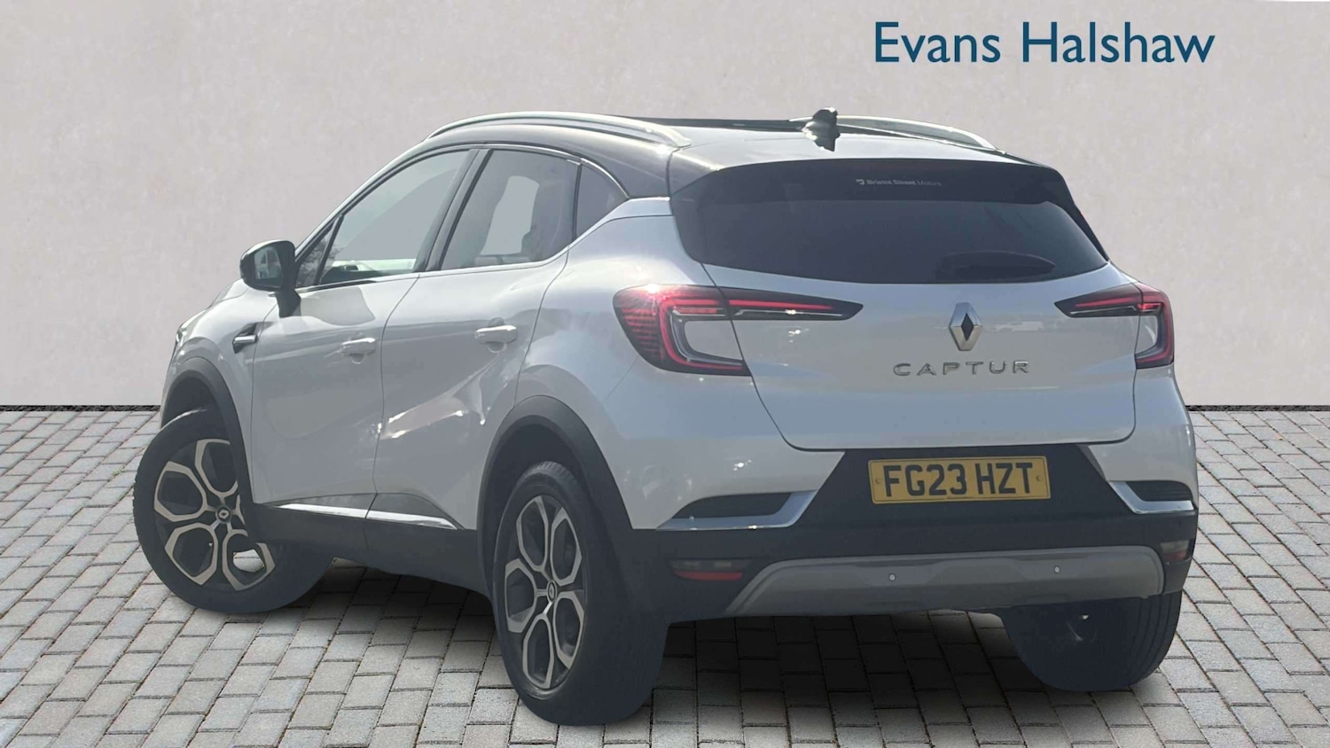 Used Renault Captur 2023 for sale - 78173912: Photo 3