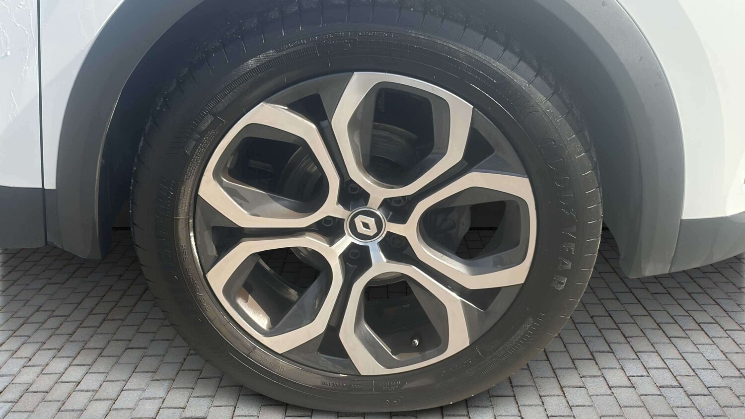 Used Renault Captur 2023 for sale - 78173912: Photo 7