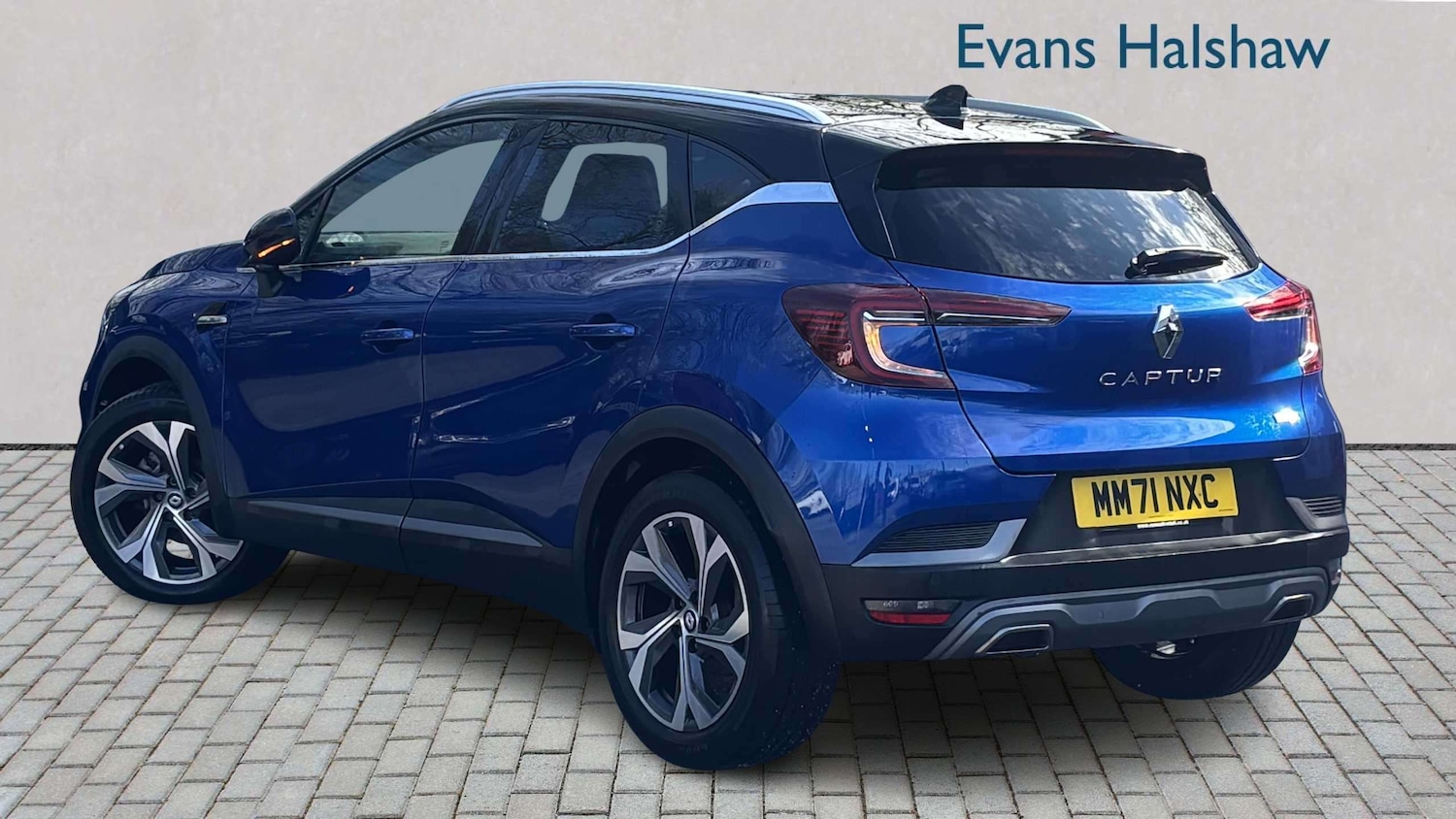 Used Renault Captur for sale - 78216332: Photo 3