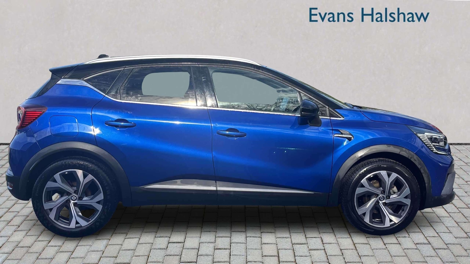 Used Renault Captur for sale - 78216332: Photo 4
