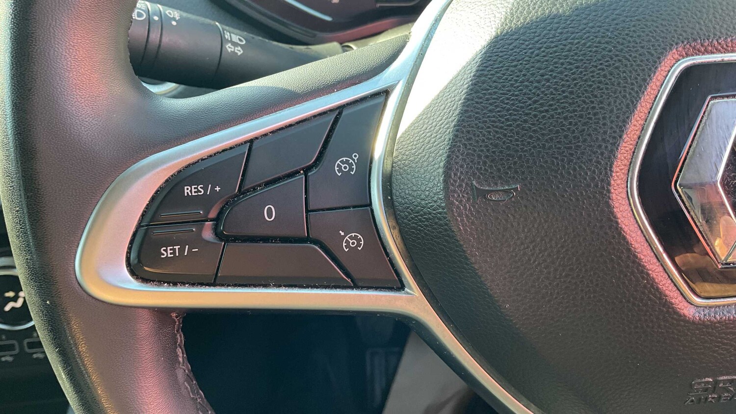 Used Renault Clio 2023 for sale - 77996266: Photo 18