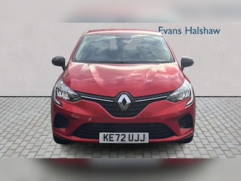 Used Renault Clio 2023 for sale - 77996266: Photo