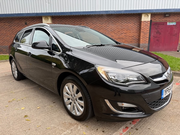 Used Vauxhall Astra 2014 for sale - 76232653: Photo 1