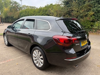 Used Vauxhall Astra 2014 for sale - 76232653: Photo 4