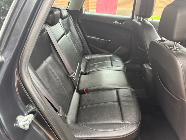 Used Vauxhall Astra 2014 for sale - 76232653: Photo 8