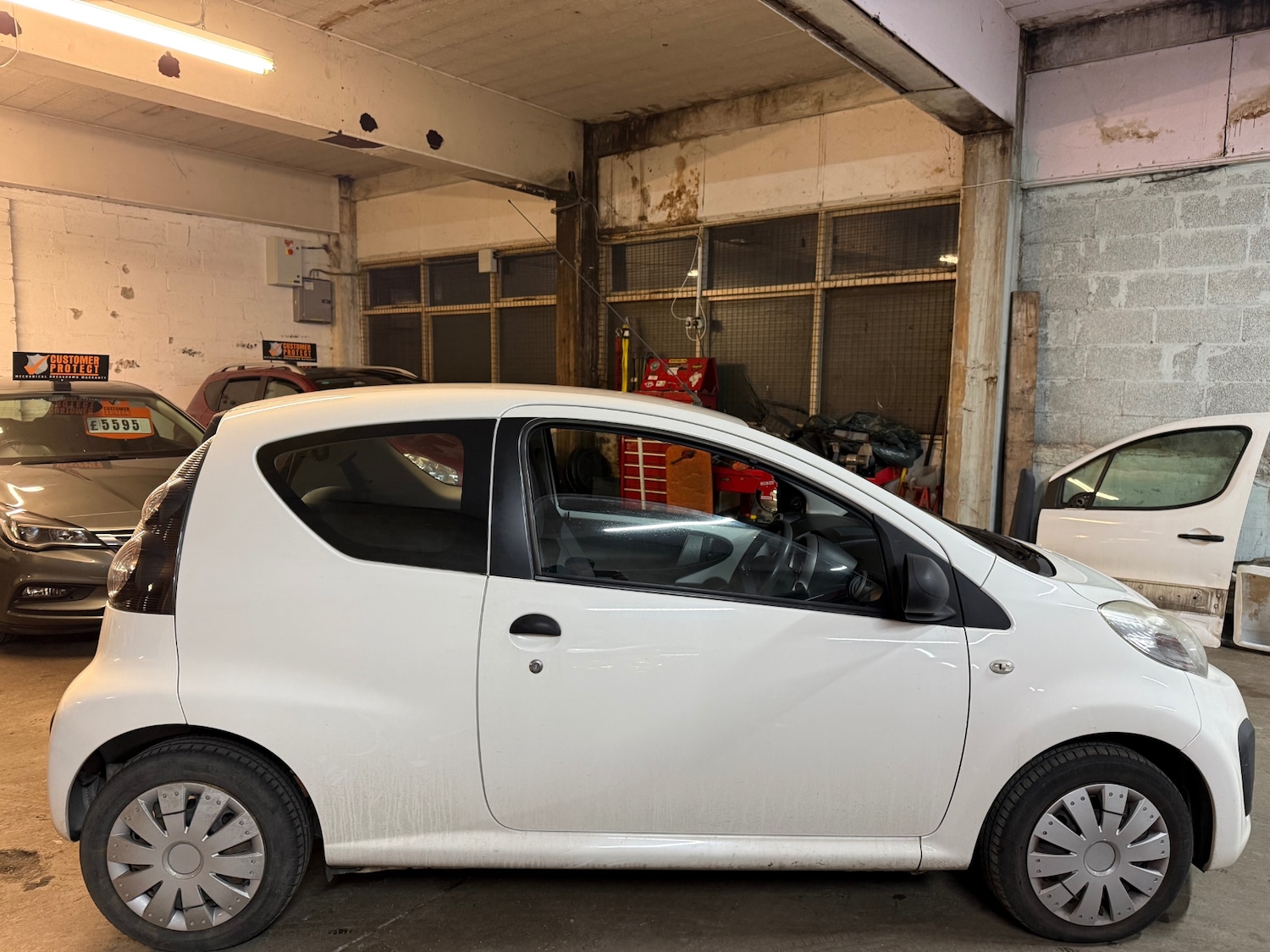 Used Citroen C1 2013 for sale - 77329315: Photo 2