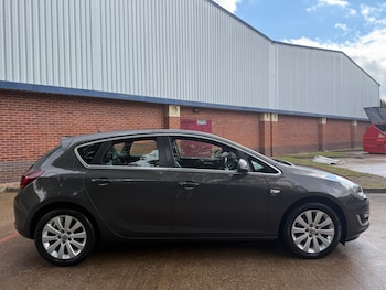 Used Vauxhall Astra 2015 for sale - 75779719: Photo