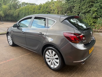 Used Vauxhall Astra 2015 for sale - 75779719: Photo