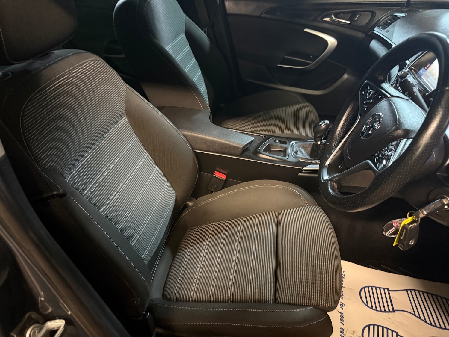 Used Vauxhall Insignia 2016 for sale - 76986752: Photo 3