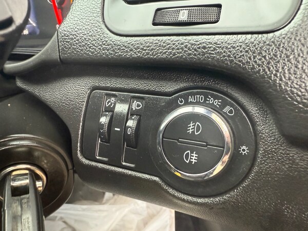Used Vauxhall Insignia 2014 for sale - 76334565: Photo 13