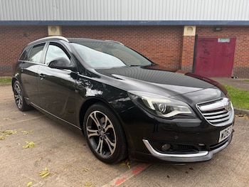 Vauxhall - Insignia
