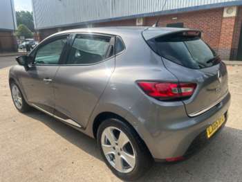 Used Renault Clio 2015 for sale - 74950106: Photo
