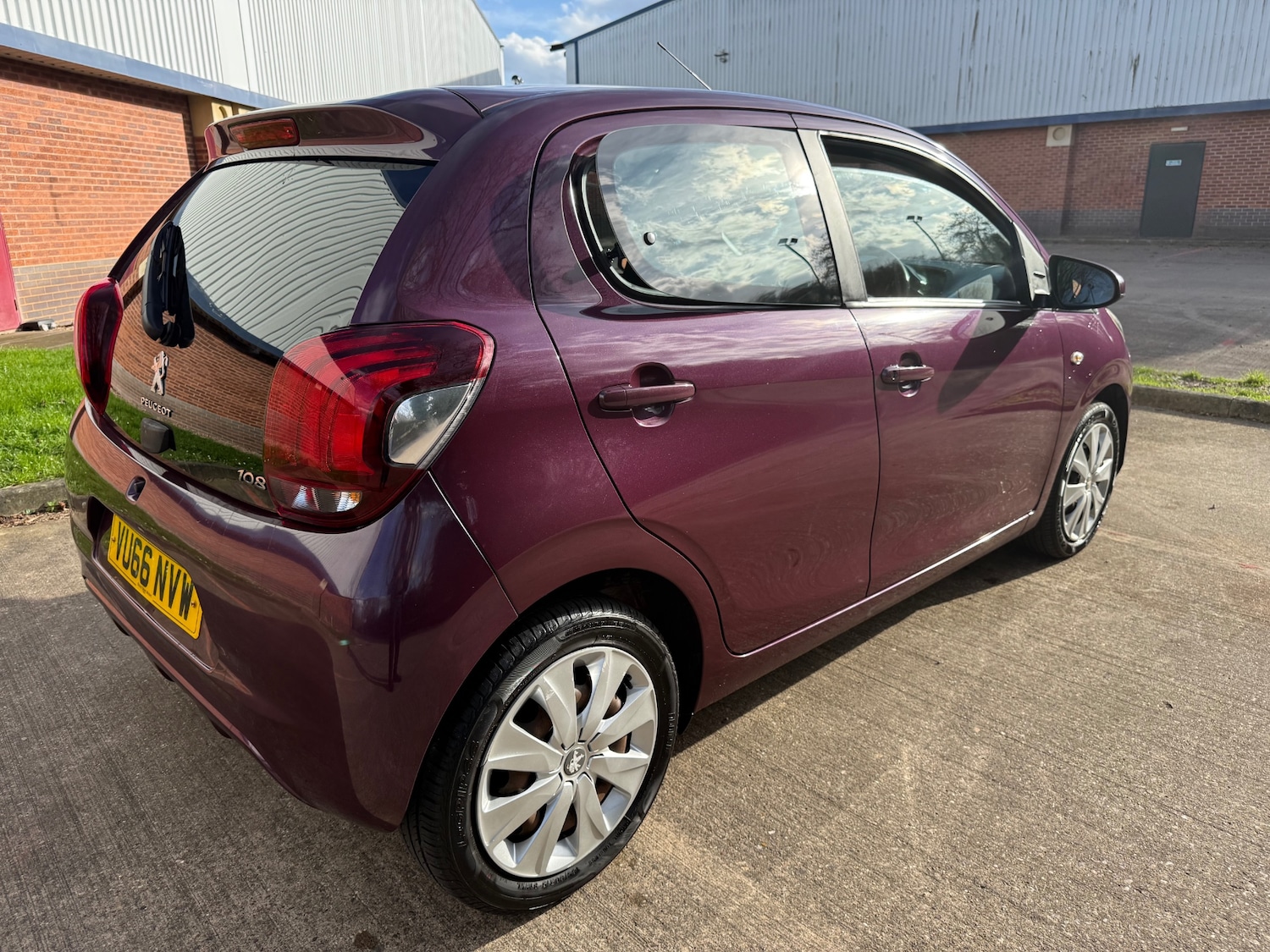 Used Peugeot 108 2016 for sale - 77721737: Photo 3