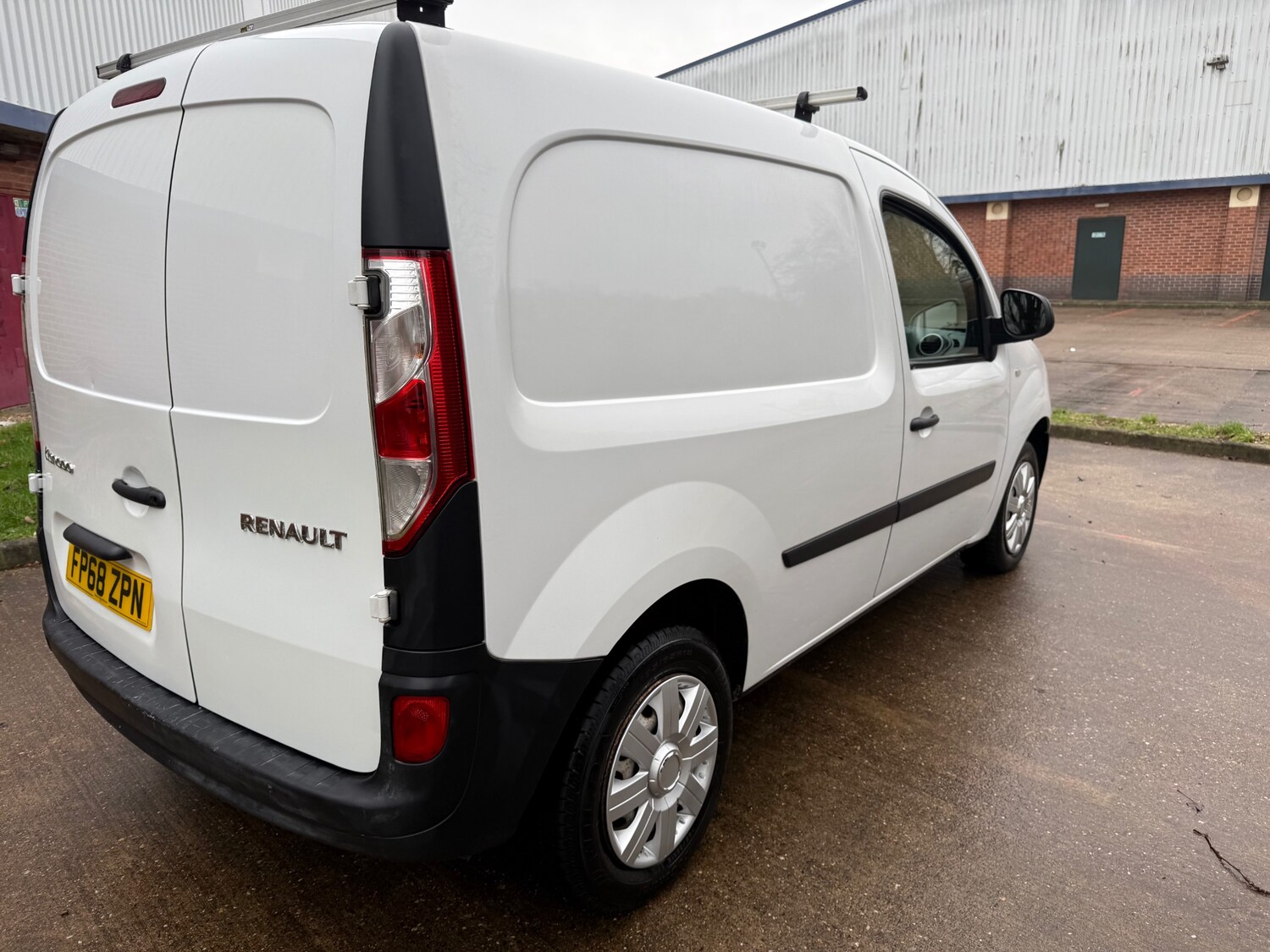 Used Renault Kangoo 2018 for sale - 77371125: Photo 3
