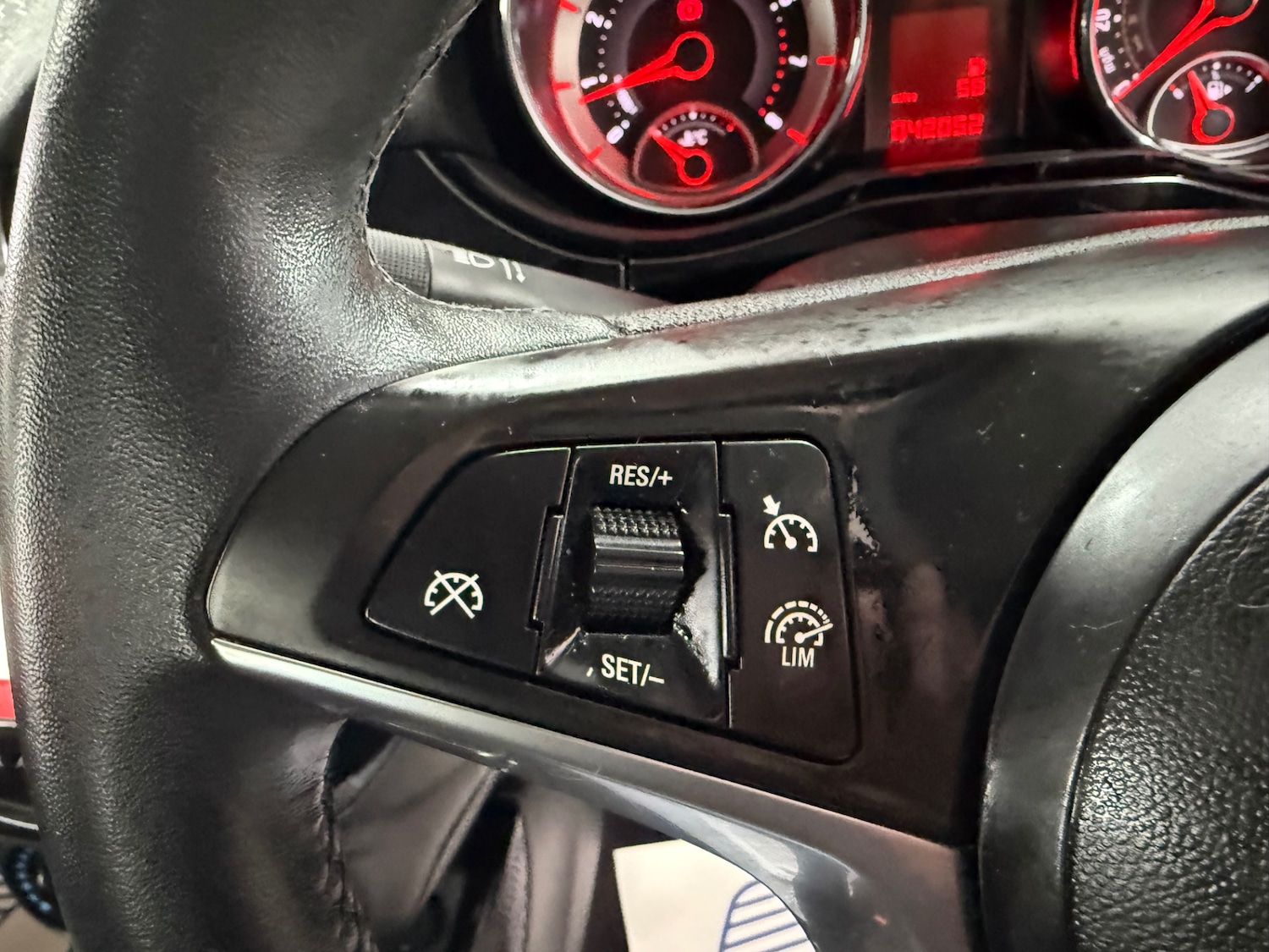 Used Vauxhall ADAM 2014 for sale - 76821762: Photo 17