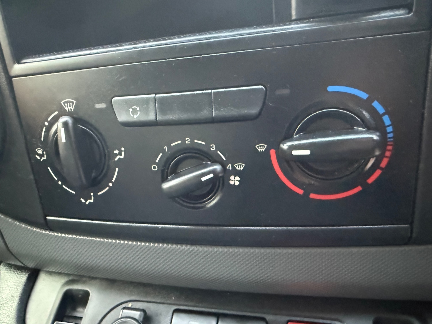 Used Peugeot Partner 2016 for sale - 76780554: Photo 18