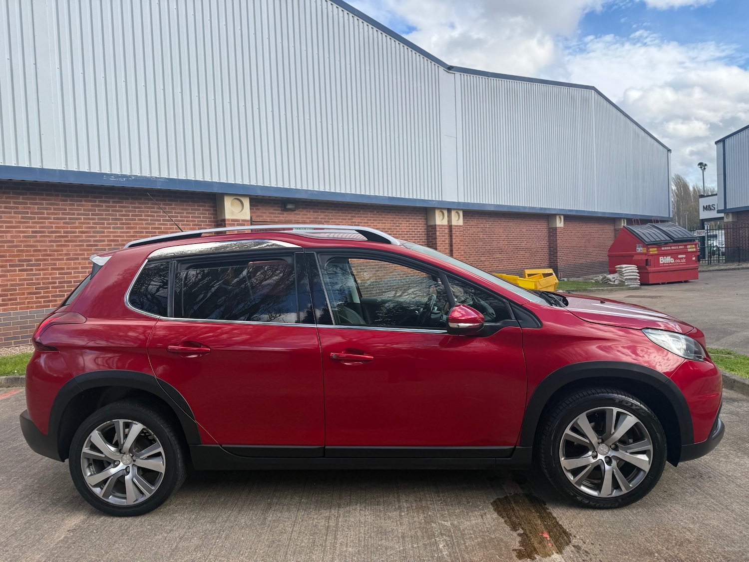 Used Peugeot 2008 2017 for sale - 78001561: Photo 2