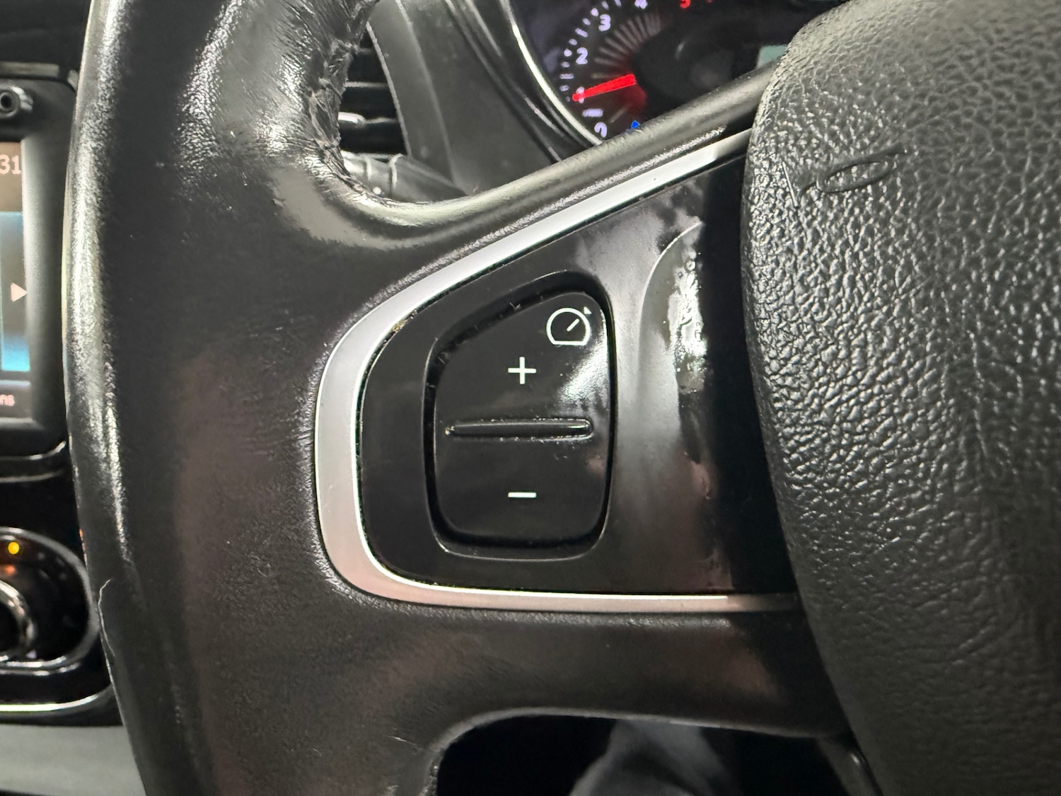 Used Renault Captur 2016 for sale - 76987005: Photo 16