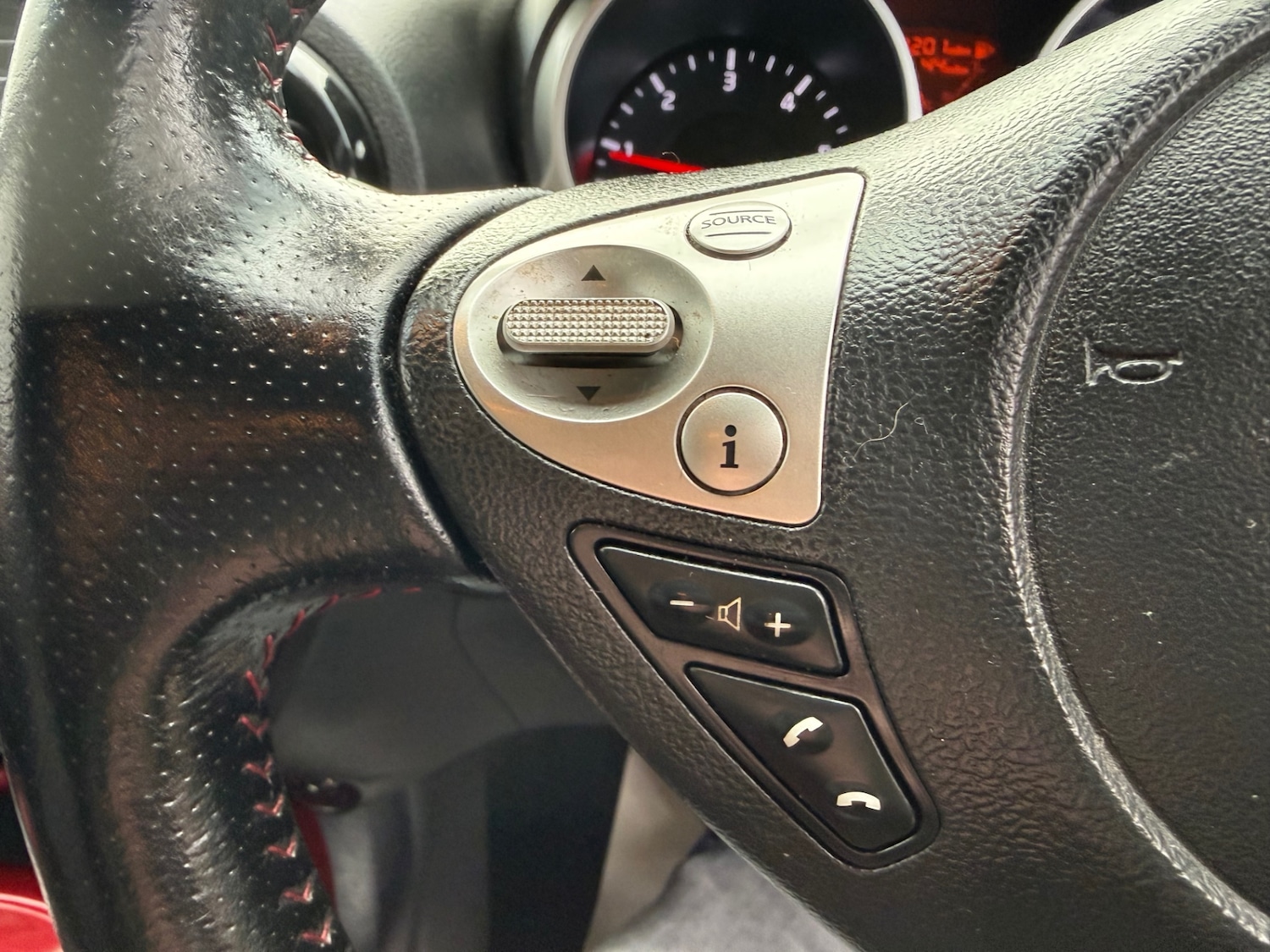 Used Nissan Juke 2014 for sale - 77012459: Photo 15