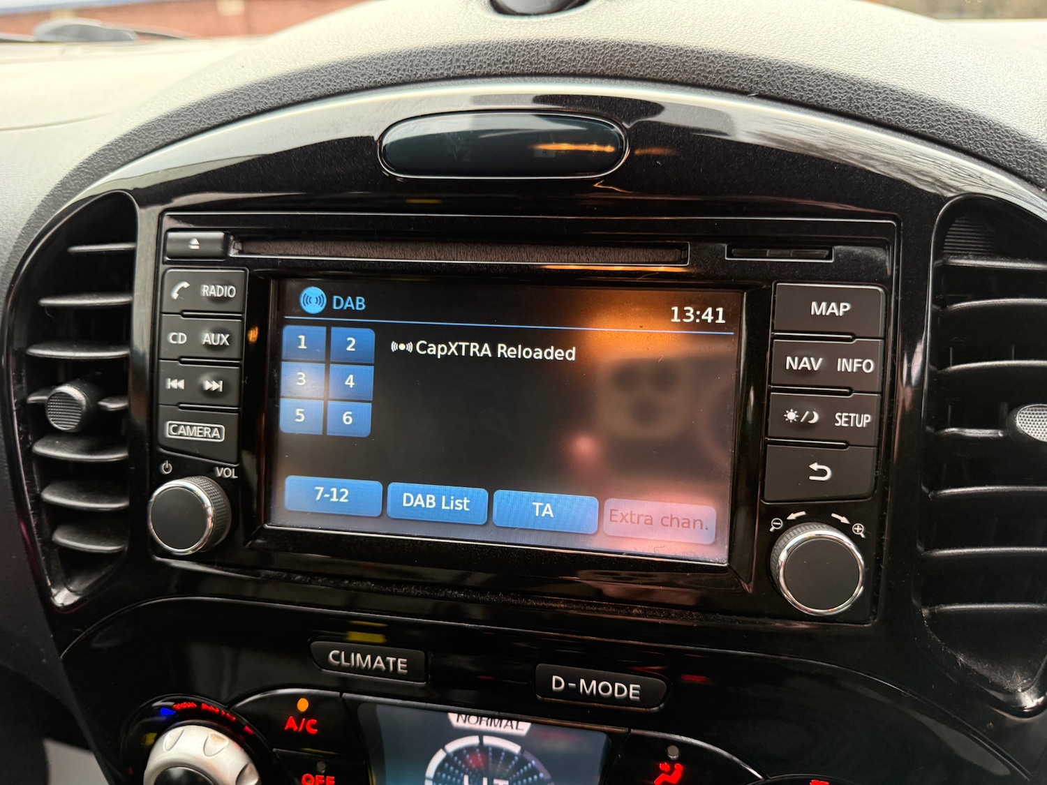 Used Nissan Juke 2014 for sale - 77012459: Photo 19