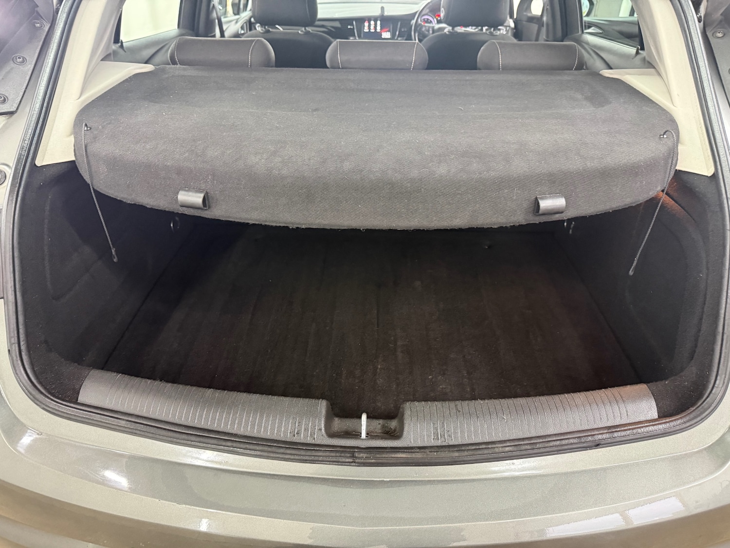 Used Vauxhall Astra 2018 for sale - 76950928: Photo 10