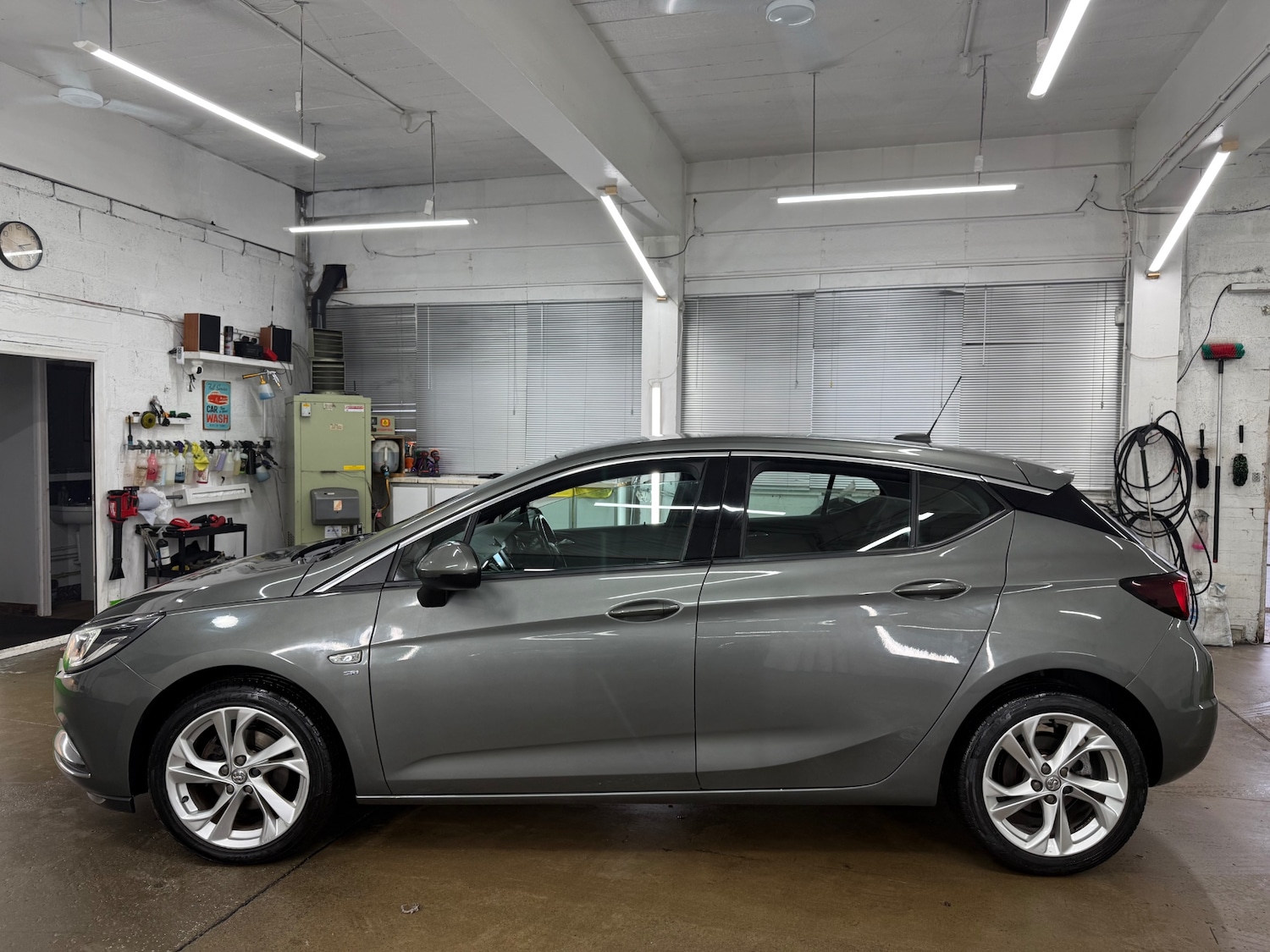 Used Vauxhall Astra 2018 for sale - 76950928: Photo 5