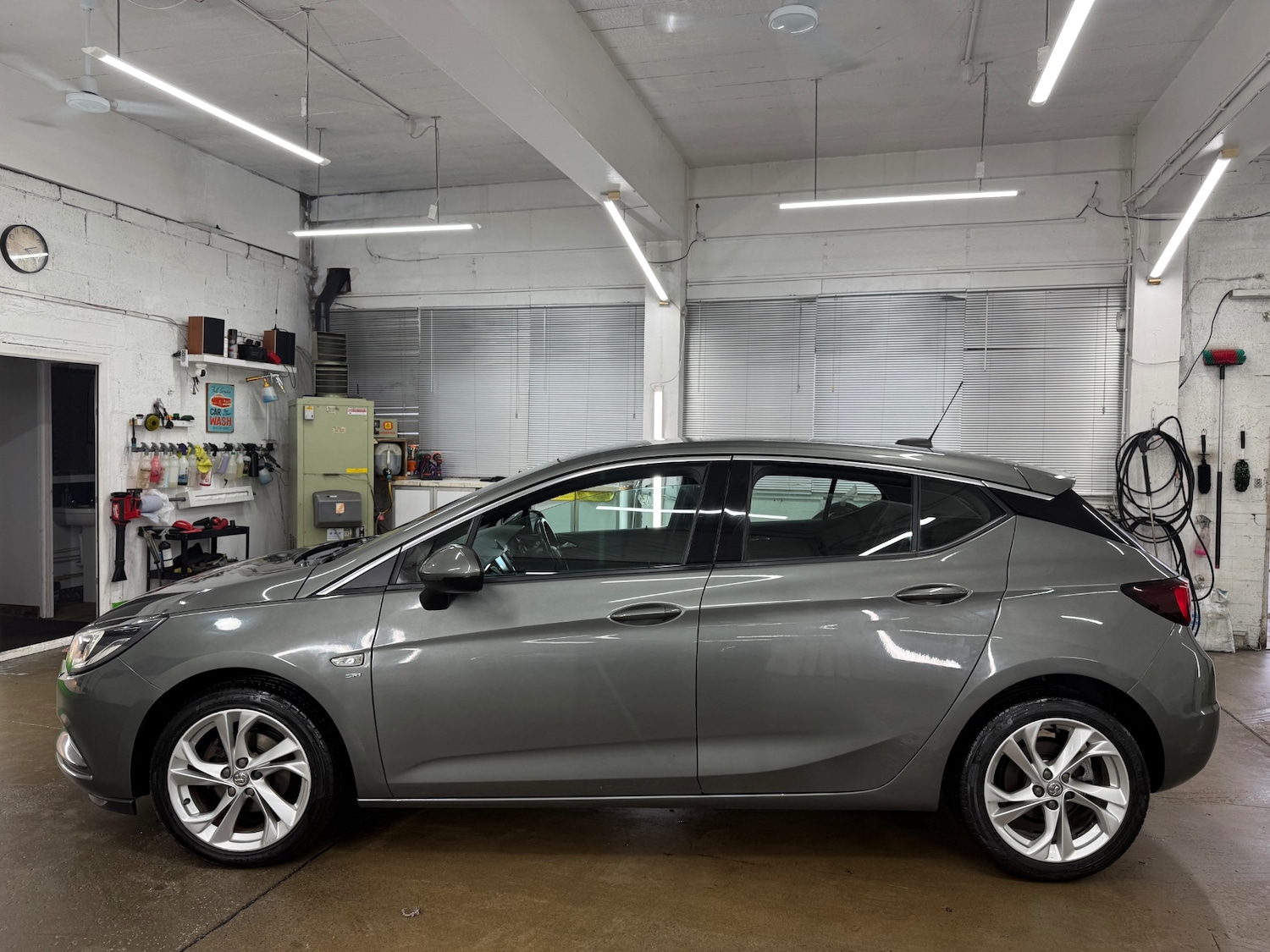 Used Vauxhall Astra 2018 for sale - 76950928: Photo 6