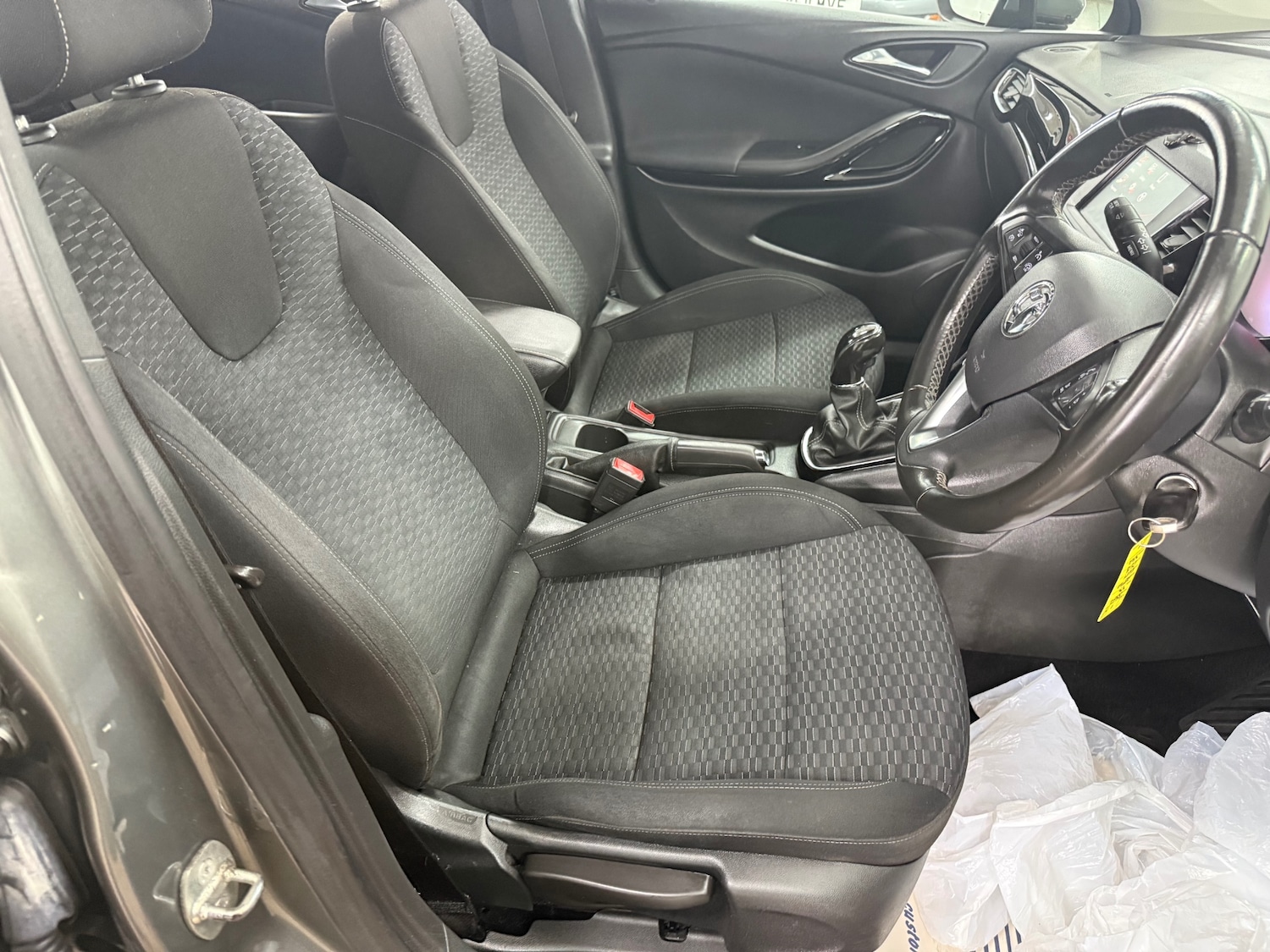 Used Vauxhall Astra 2018 for sale - 76950928: Photo 8