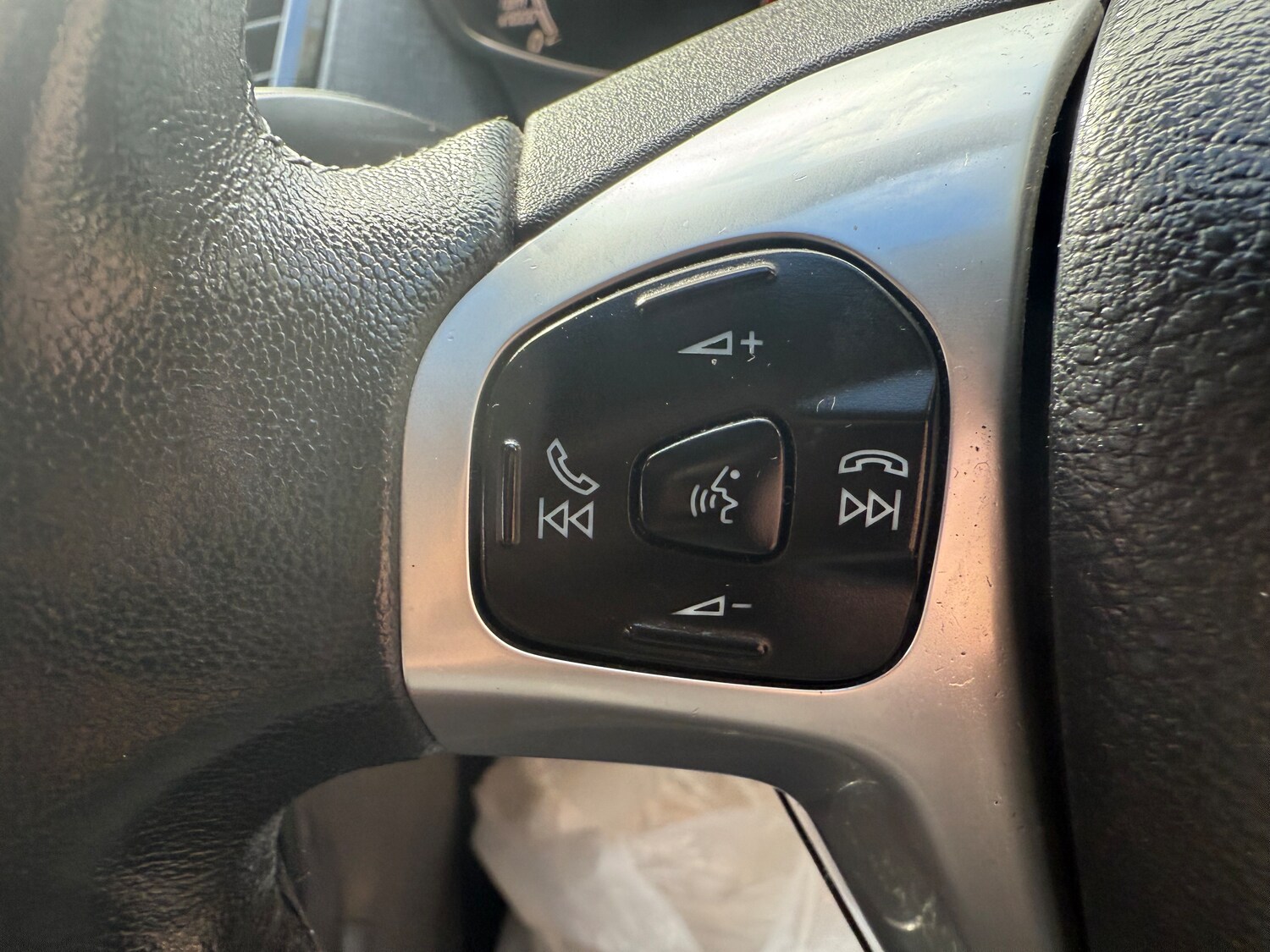 Used Ford Fiesta 2014 for sale - 76334199: Photo 10