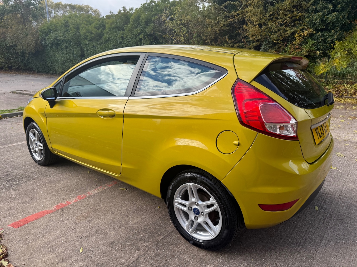 Used Ford Fiesta 2014 for sale - 76334199: Photo 4