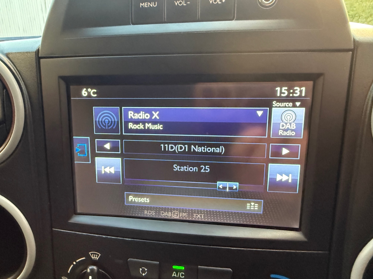 Used Peugeot Partner 2017 for sale - 76696774: Photo 15