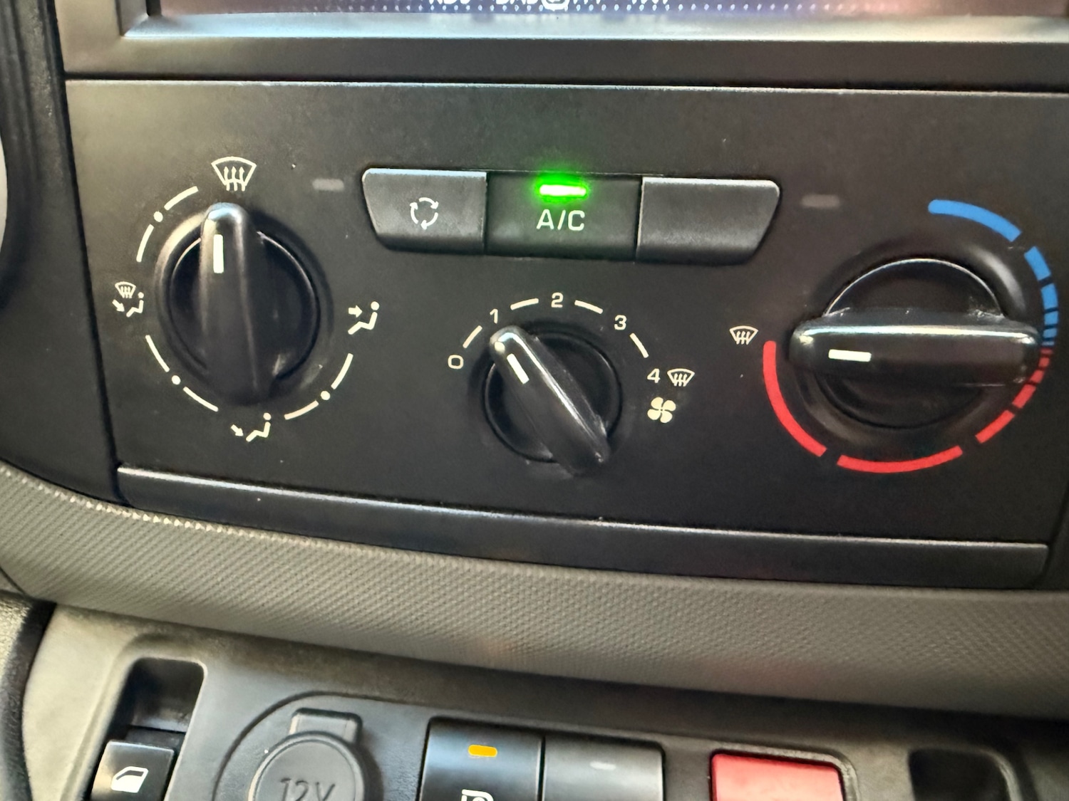 Used Peugeot Partner 2017 for sale - 76696774: Photo 17