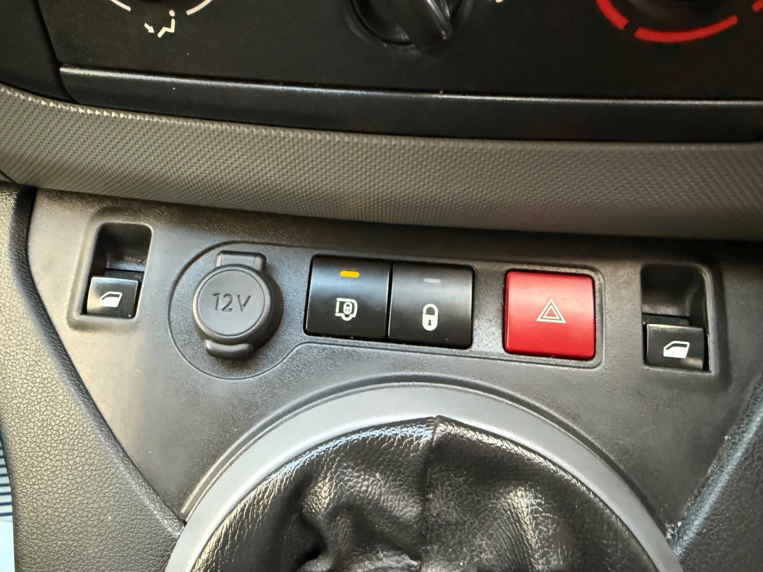 Used Peugeot Partner 2017 for sale - 76696774: Photo 18