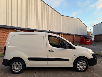 Used Peugeot Partner 2017 for sale - 76696774: Photo