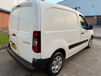 Used Peugeot Partner 2017 for sale - 76696774: Photo