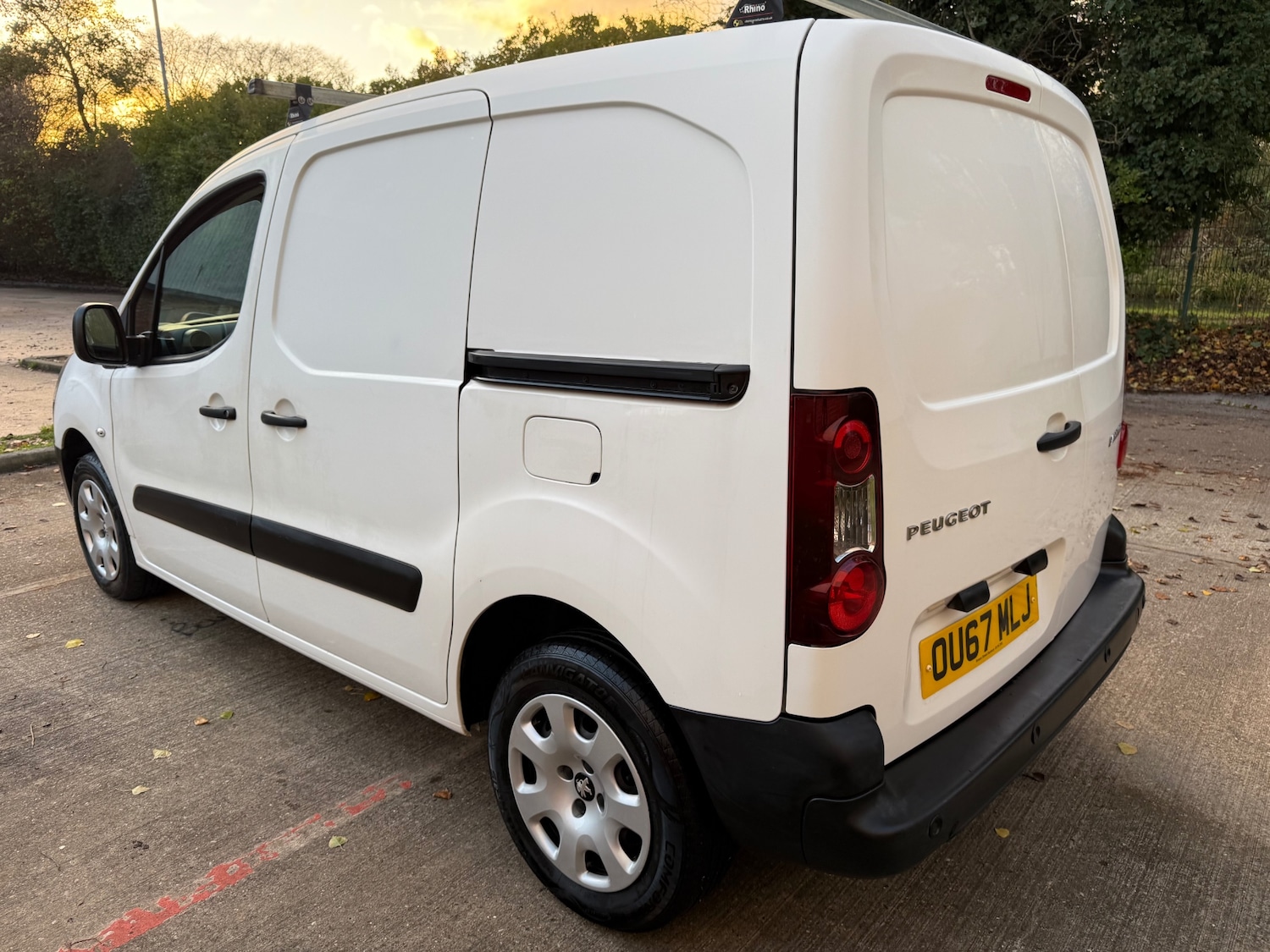 Used Peugeot Partner 2017 for sale - 76696774: Photo 4