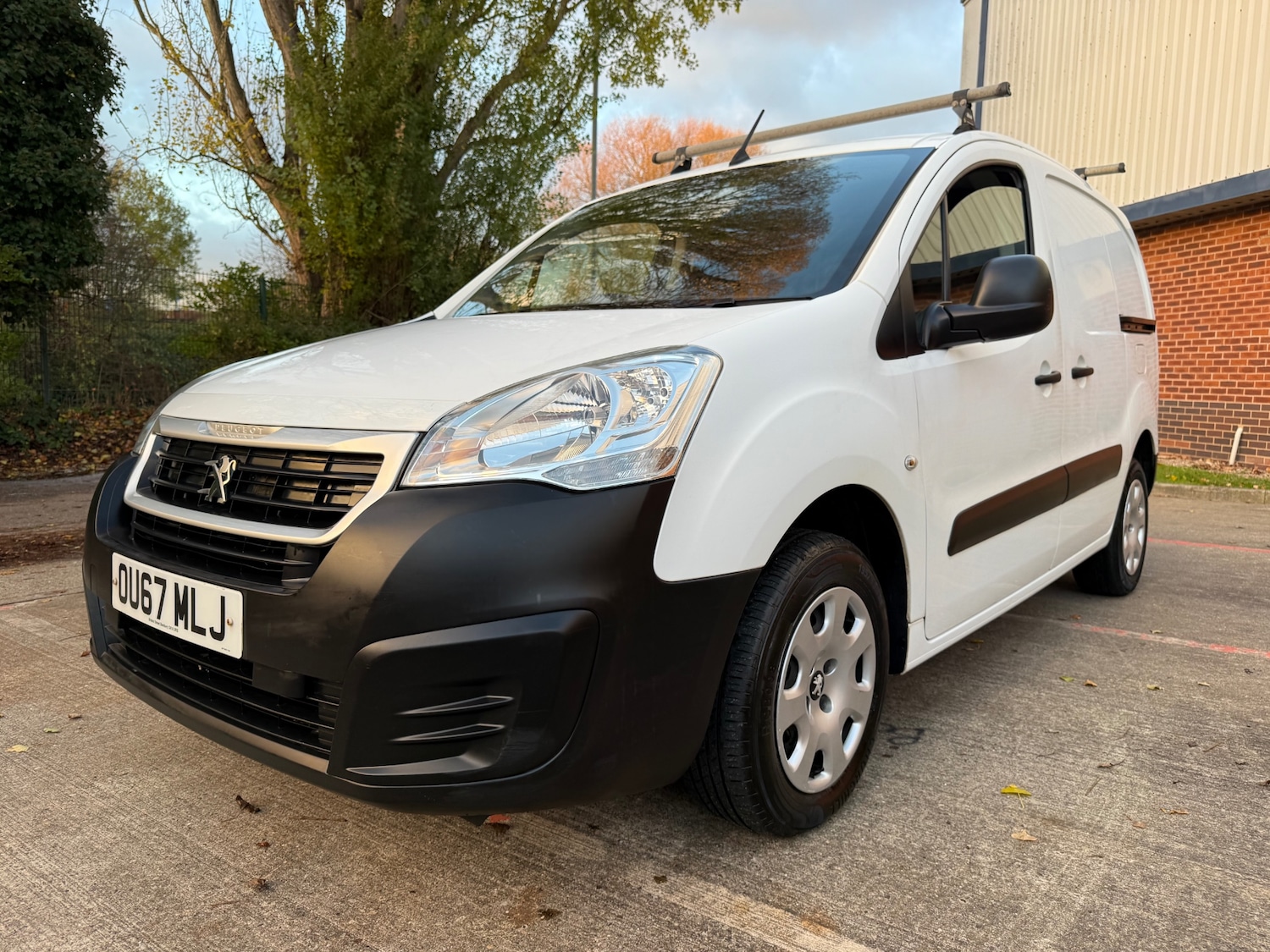 Used Peugeot Partner 2017 for sale - 76696774: Photo 6