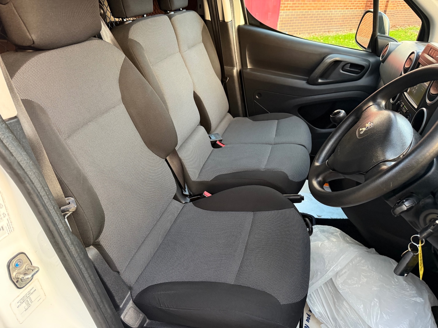 Used Peugeot Partner 2017 for sale - 76696774: Photo 7