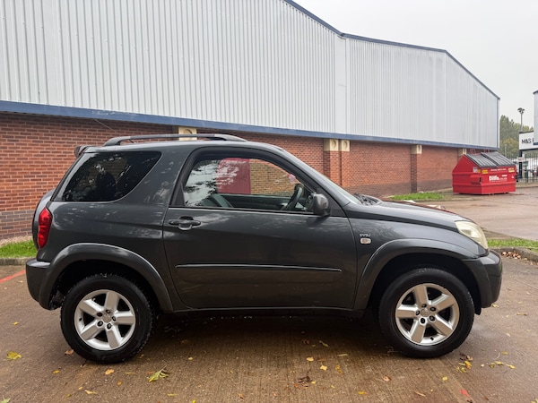 Used Toyota RAV4 2005 for sale - 76267601: Photo 2